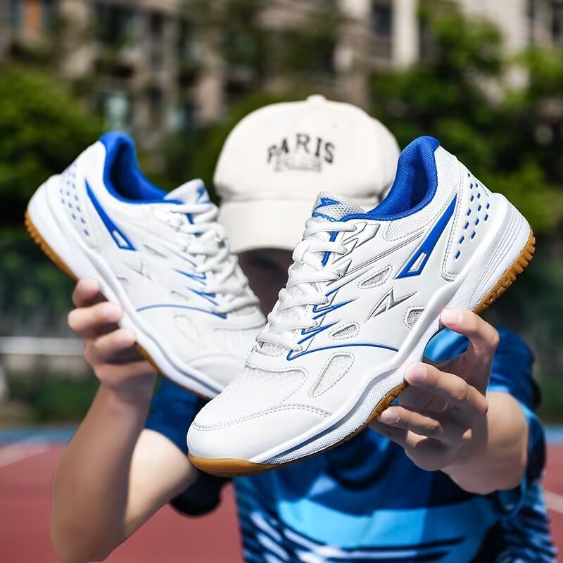 定番ブランドの卓球シューズ、メッシュ素材で通気性のある屋内コ - Table Tennis Shoes のレビューと価格